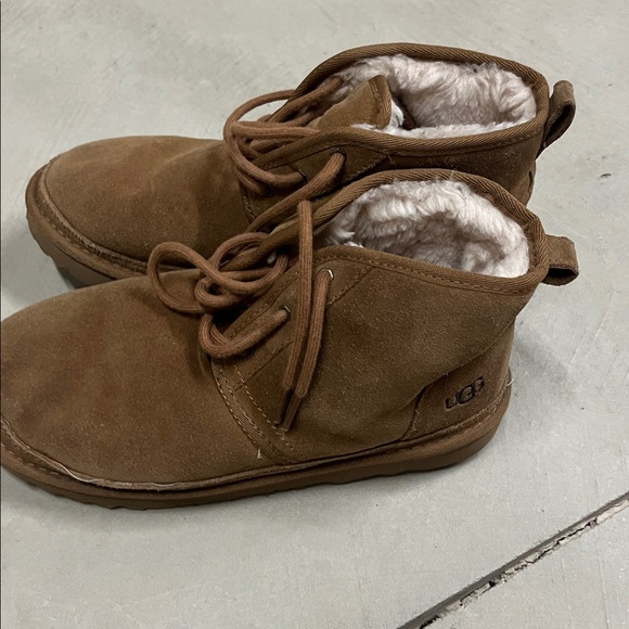 UGG Boots S/N 1017320 Size 6 Women's Chestnut Brown Winter Shearling Lined Warm - Picture 1 of 6